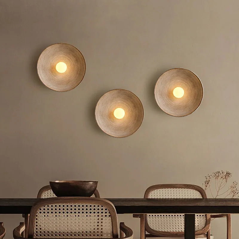 Litta Resin Wall Lamp