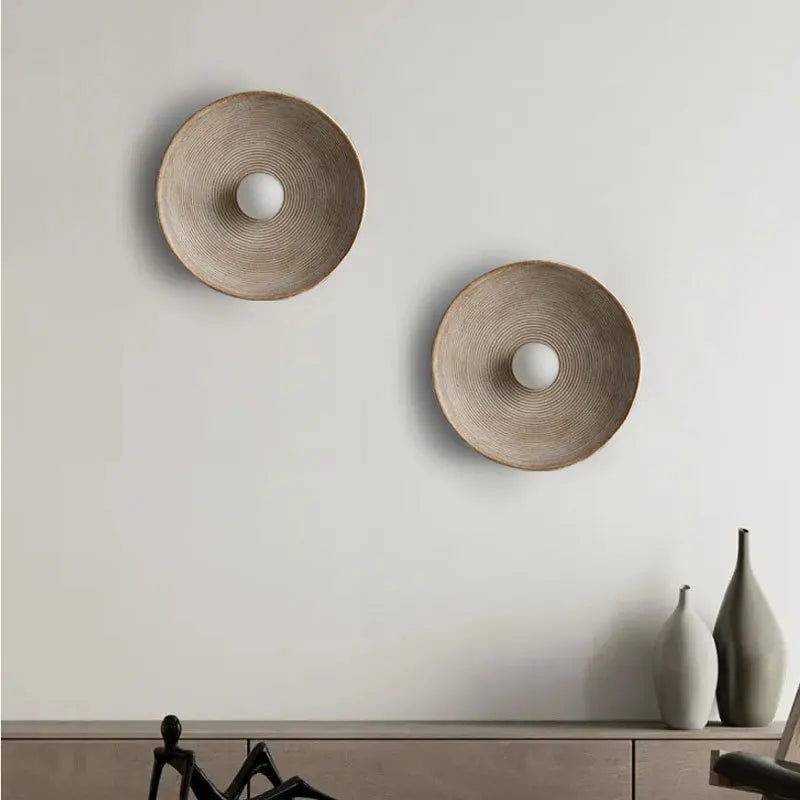 Litta Resin Wall Lamp