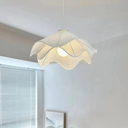 Petala Wave Pendant Light