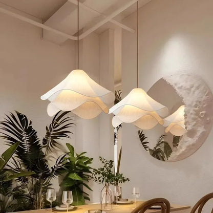 Petala Wave Pendant Light