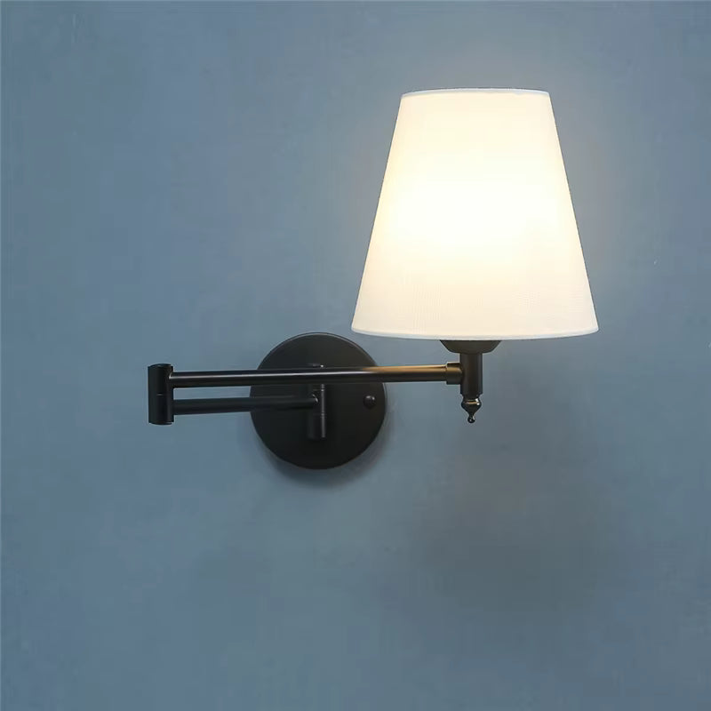 Classic Articulated Wall Lamp