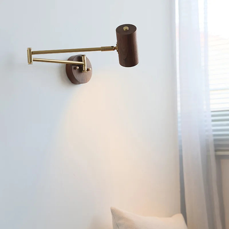 Intense Articulated Wall Lamp